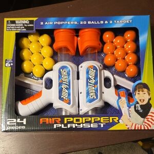 2 Air Poppers With Balls And Target